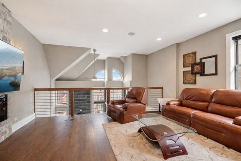 Tiny photo for Chicago, IL 60653 (MLS # 12623585)