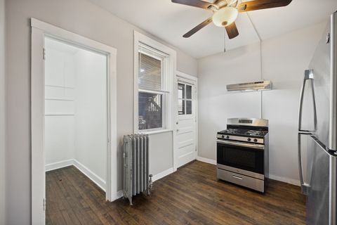 Tiny photo for 3040 W Sunnyside Avenue #D3, Chicago, IL 60625 (MLS # 11860262)