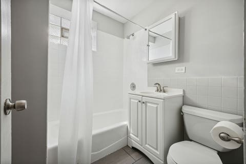 Tiny photo for 3040 W Sunnyside Avenue #D3, Chicago, IL 60625 (MLS # 11860262)