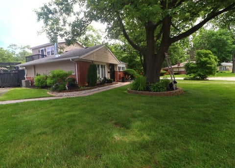 Tiny photo for 338 Mohawk Street, Park Forest, IL 60466 (MLS # 12677458)