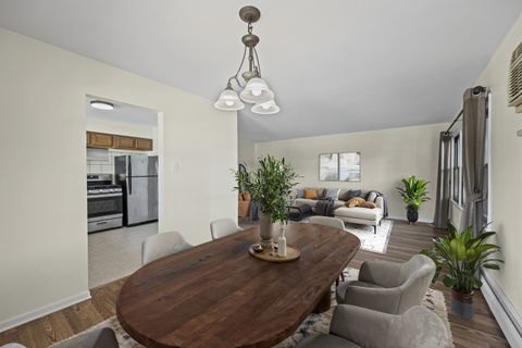 Tiny photo for 444 Washington Boulevard #207, Oak Park, IL 60302 (MLS # 12501353)