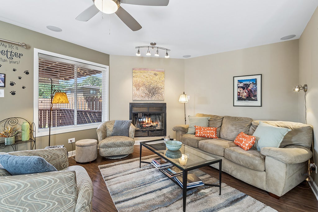 1515 PEACHTREE Lane