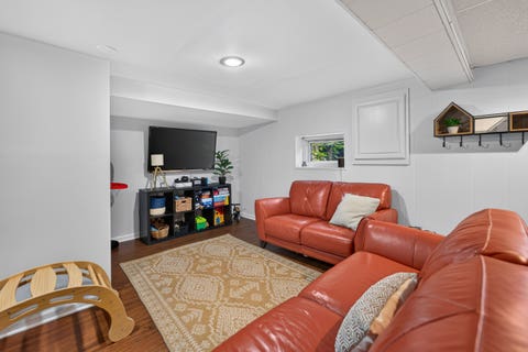 Tiny photo for 1010 E Evergreen Street, Wheaton, IL 60187 (MLS # 12699080)