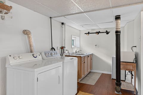 Tiny photo for 1010 E Evergreen Street, Wheaton, IL 60187 (MLS # 12699080)