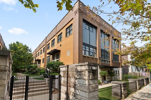 Photo of 2066 N Stave Street #7, Chicago, IL 60647 (MLS # 12439197)