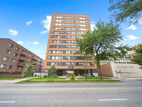6118 N Sheridan Road 1008 Chicago IL 60660