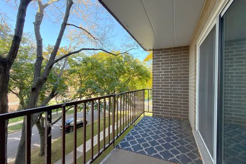 Tiny photo for 1365 Ashland Avenue #302, Des Plaines, IL 60016 (MLS # 12525730)