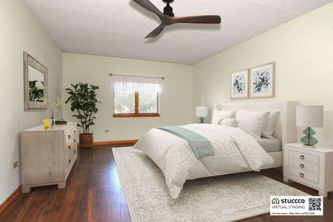 Tiny photo for 1365 Ashland Avenue #302, Des Plaines, IL 60016 (MLS # 12525730)