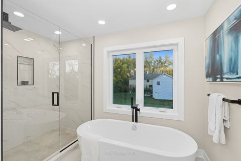 Tiny photo for 1s353 Addison Avenue, Lombard, IL 60148 (MLS # 12490493)