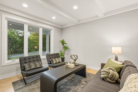 Tiny photo for 1s353 Addison Avenue, Lombard, IL 60148 (MLS # 12490493)