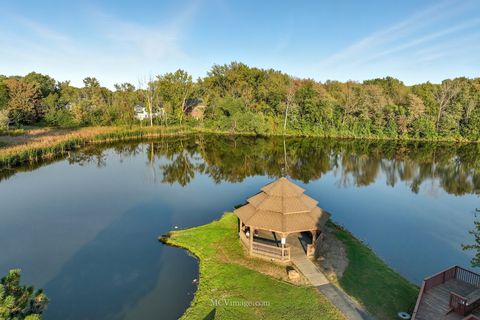 Tiny photo for 1s353 Addison Avenue, Lombard, IL 60148 (MLS # 12490493)