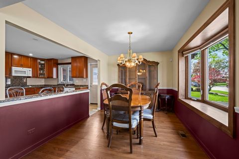 Tiny photo for 7909 Lake Street, Morton Grove, IL 60053 (MLS # 12625238)