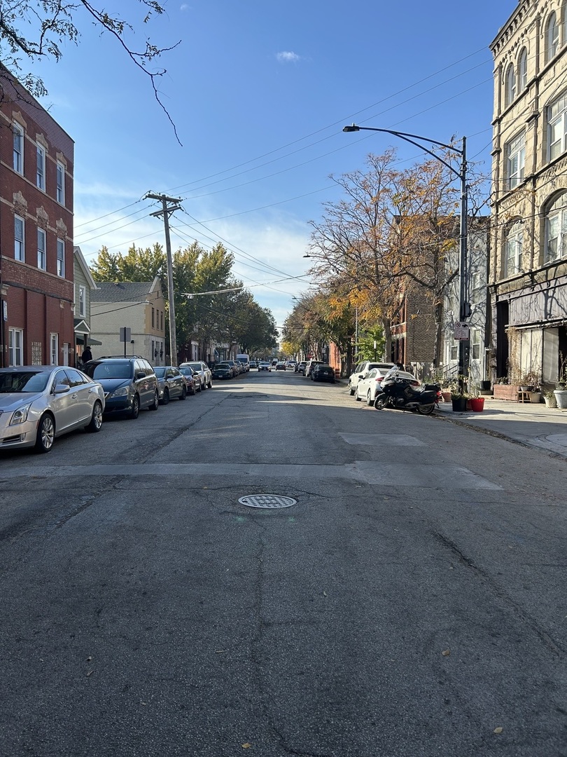 1017 W 19th Street