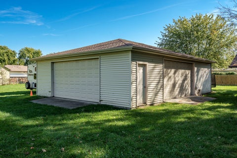Tiny photo for 739 Roosevelt Road, Machesney Park, IL 61115 (MLS # 12791035)