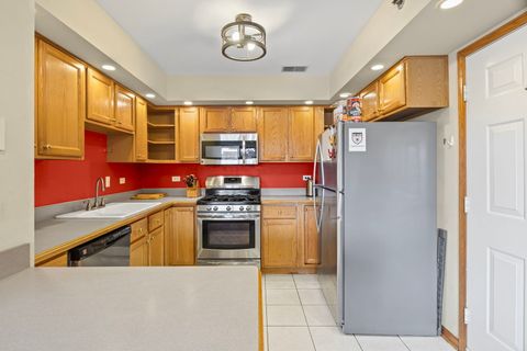 Tiny photo for 10710 Central Avenue #3D, Chicago Ridge, IL 60415 (MLS # 12346601)