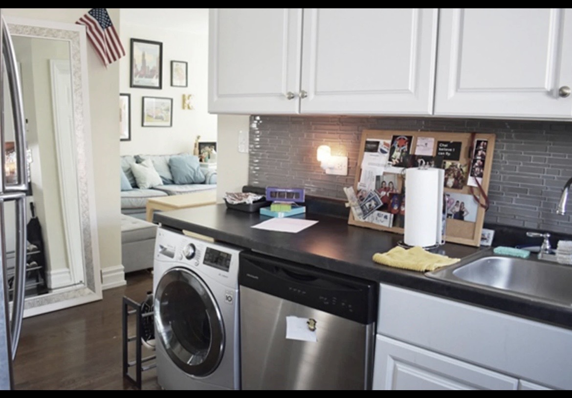 3823 N Greenview Avenue 3W