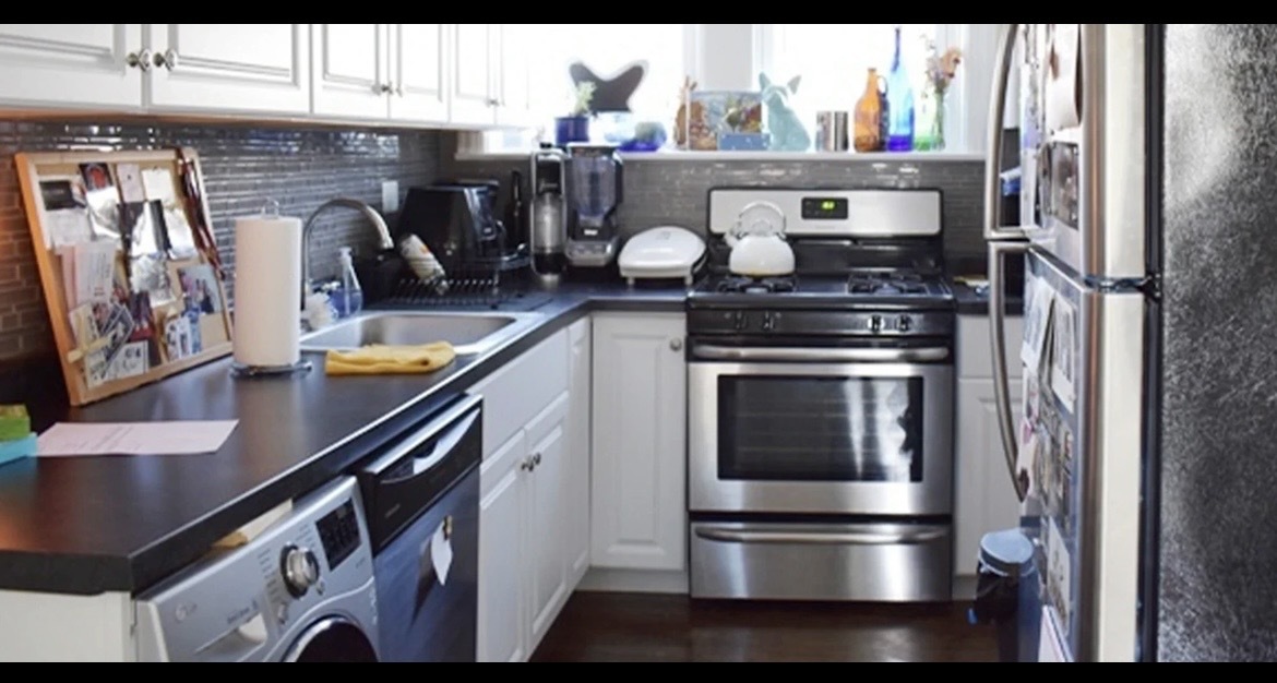 3823 N Greenview Avenue 3W