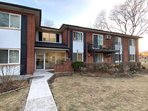 Photo of 2403 E Brandenberry Court #2A, Arlington Heights, IL 60004 (MLS # 12462593)