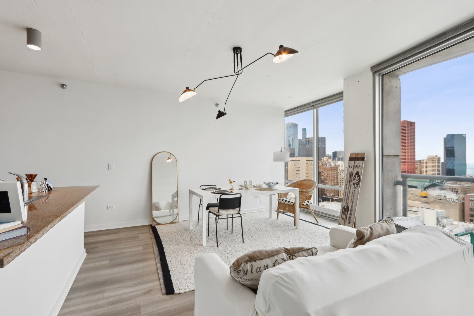 611 S Wells Street 2801