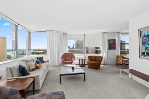 Tiny photo for 5701 N Sheridan Road #16U, Chicago, IL 60660 (MLS # 12464461)