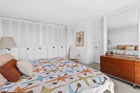 Tiny photo for 5701 N Sheridan Road #16U, Chicago, IL 60660 (MLS # 12464461)