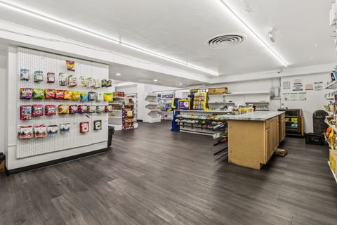 Tiny photo for 5701 N Sheridan Road #16U, Chicago, IL 60660 (MLS # 12464461)