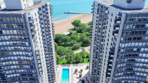 Tiny photo for 5701 N Sheridan Road #16U, Chicago, IL 60660 (MLS # 12464461)