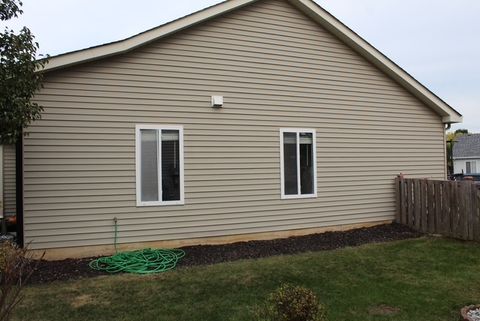 Tiny photo for 706 Keller Street, Plano, IL 60545 (MLS # 12497352)