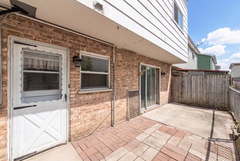 Tiny photo for 9025 Sherry Lane #9025, Des Plaines, IL 60016 (MLS # 12740293)