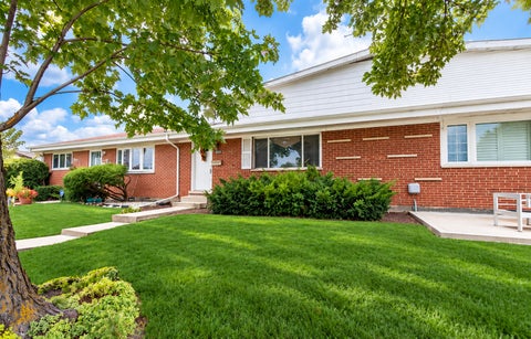 Photo of 9025 Sherry Lane #9025, Des Plaines, IL 60016 (MLS # 12740293)