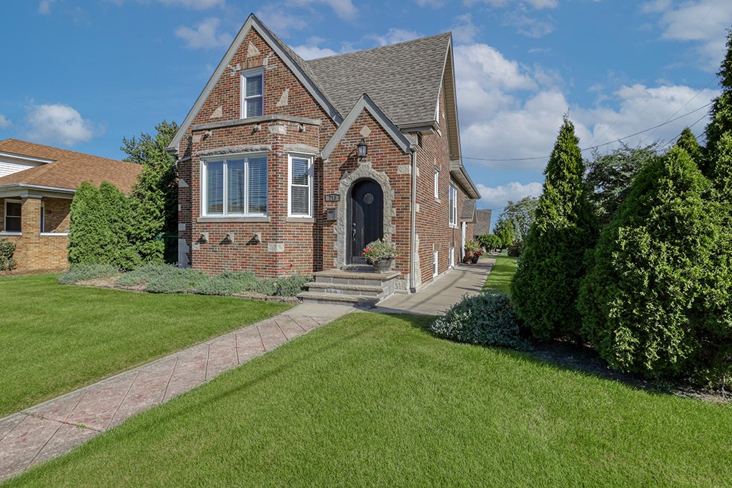 713 Mccarthy Road