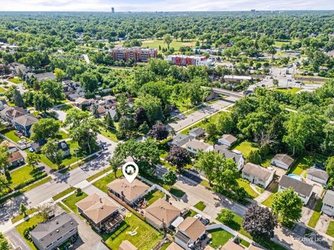 Tiny photo for 356 E Prairie Avenue, Lombard, IL 60148 (MLS # 12653247)