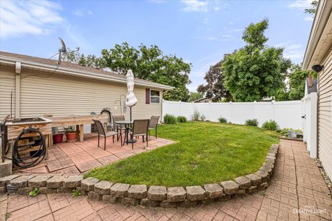 Tiny photo for 356 E Prairie Avenue, Lombard, IL 60148 (MLS # 12653247)