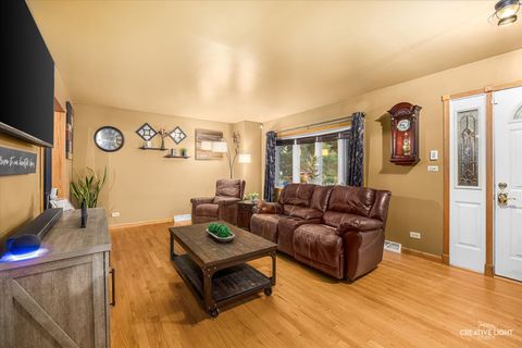 Tiny photo for 356 E Prairie Avenue, Lombard, IL 60148 (MLS # 12653247)