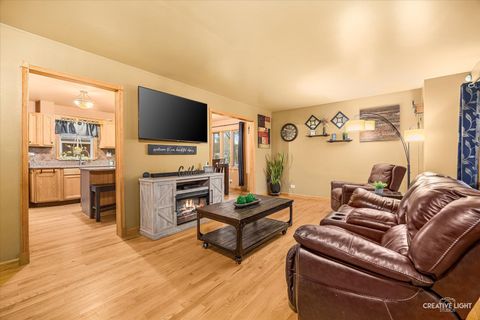 Tiny photo for 356 E Prairie Avenue, Lombard, IL 60148 (MLS # 12653247)