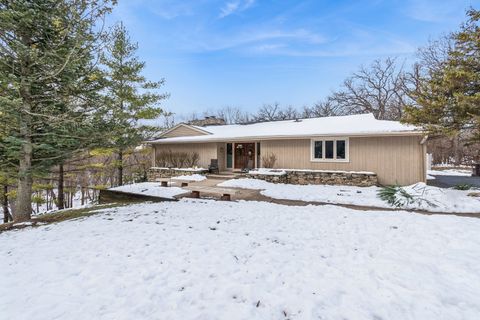 Photo of 25146 N West Tower Drive, Tower Lakes, IL 60010 (MLS # 12533278)