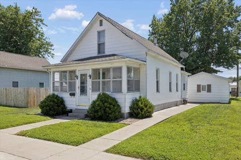 Tiny photo for 714 19th Avenue, Fulton, IL 61252 (MLS # 12706110)
