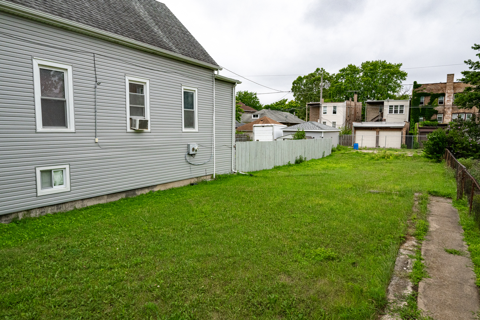 7816 S Marquette Avenue