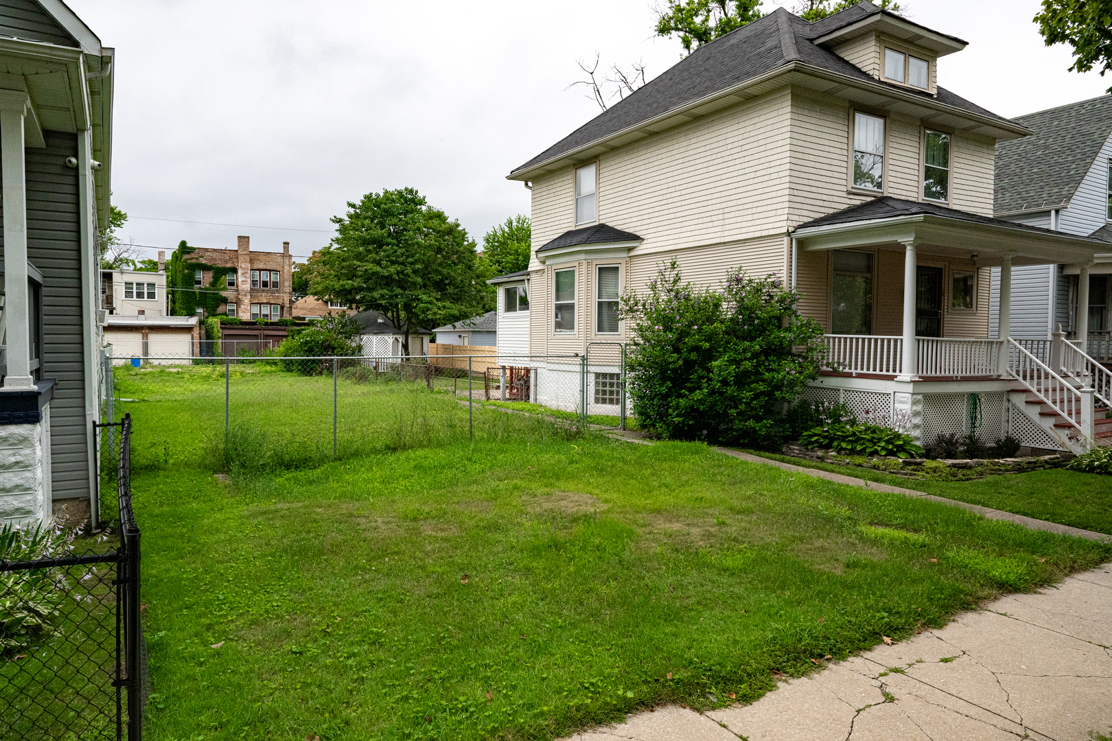 7816 S Marquette Avenue