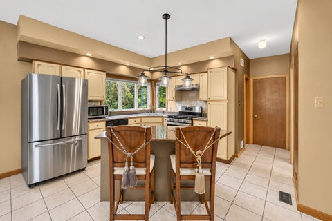 Tiny photo for 21176 Lisa Lane, Steger, IL 60475 (MLS # 12771865)