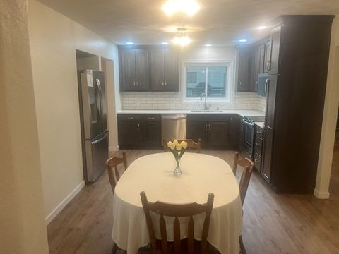 Tiny photo for 4065 Pinebrook Lane, Bettendorf, IA 52722 (MLS # 12628862)