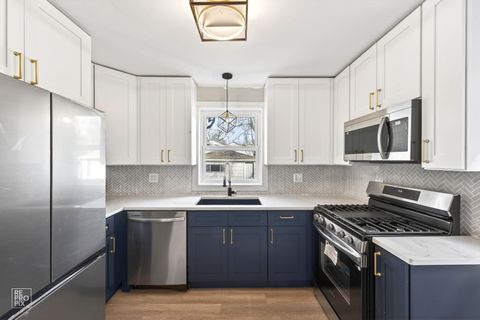 Tiny photo for 8047 S Kingston Avenue, Chicago, IL 60617 (MLS # 12596057)