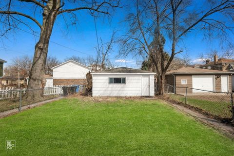Tiny photo for 8047 S Kingston Avenue, Chicago, IL 60617 (MLS # 12596057)