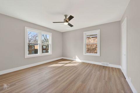 Tiny photo for 8047 S Kingston Avenue, Chicago, IL 60617 (MLS # 12596057)