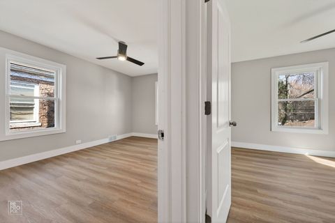 Tiny photo for 8047 S Kingston Avenue, Chicago, IL 60617 (MLS # 12596057)