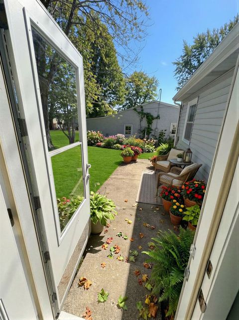 Tiny photo for 172 N Jackson Avenue, Bradley, IL 60915 (MLS # 12598665)