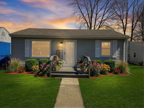 Tiny photo for 172 N Jackson Avenue, Bradley, IL 60915 (MLS # 12598665)