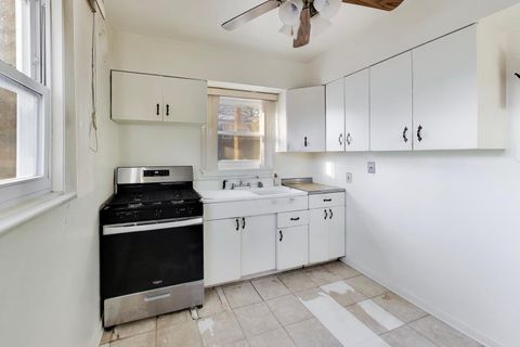 Tiny photo for 9637 S Wood Street, Chicago, IL 60643 (MLS # 12577879)