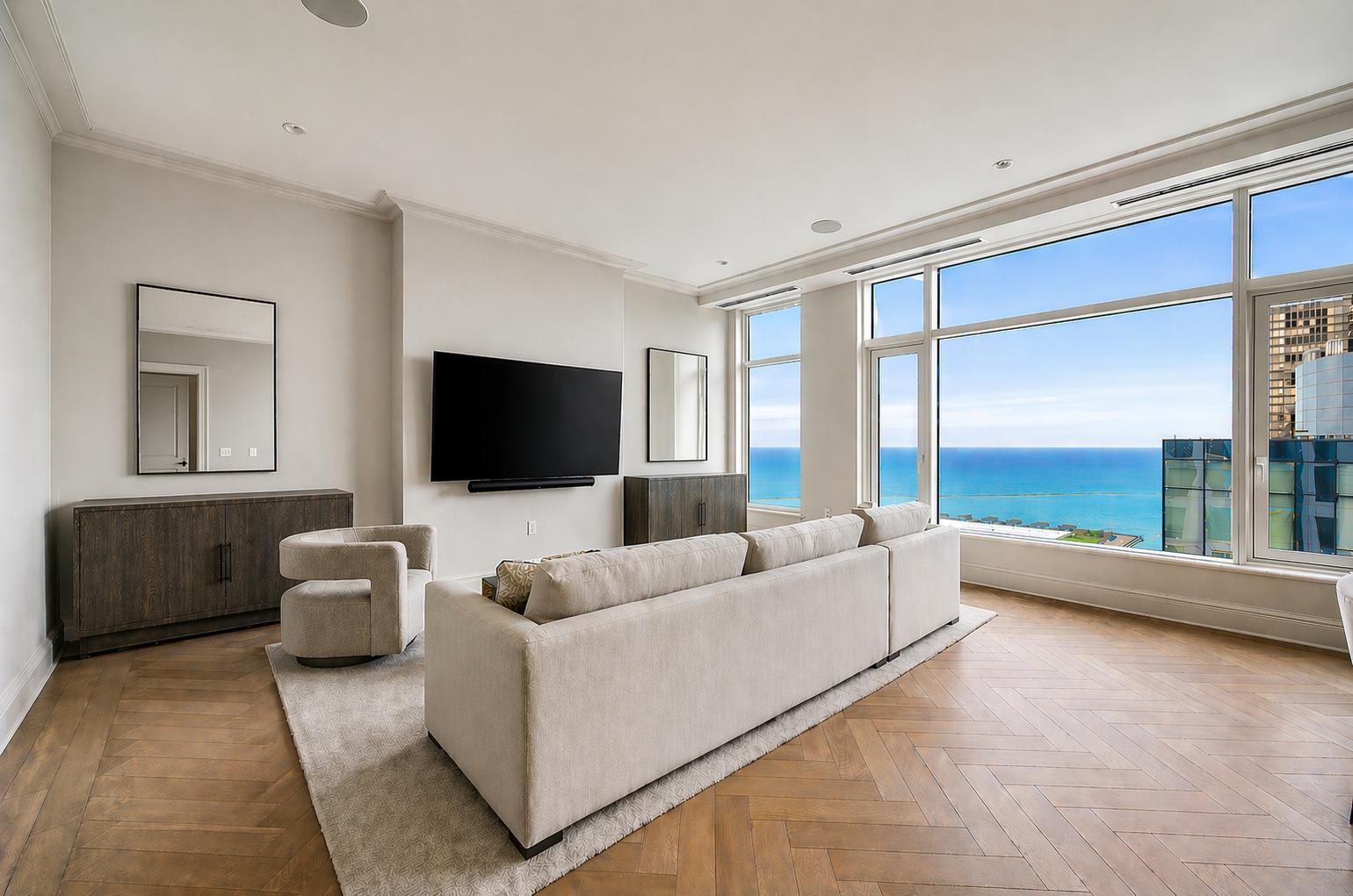 451 E Grand Avenue 4503