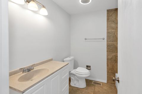 Tiny photo for 1059 Southbury Lane #D1, Wheeling, IL 60090 (MLS # 12480392)